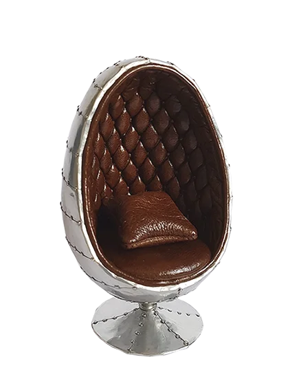 Butaca Jacobsen Egg artesanal en miniatura a escala 1:12